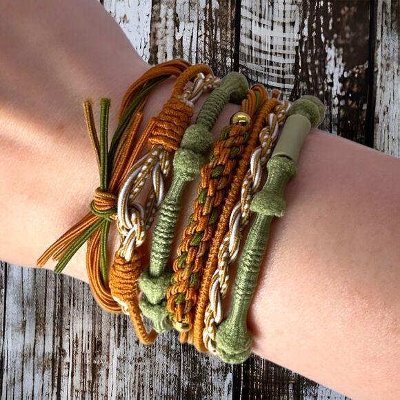 NWT Wool + Pepper Co. Stackable Hair Tie Bracelets (6 bracelet set) - Picture 3 of 4